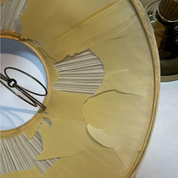 Charming Vintage Brass Swing Arm Elecrtical Lamp (Bulb included) - Picture 2 of 12